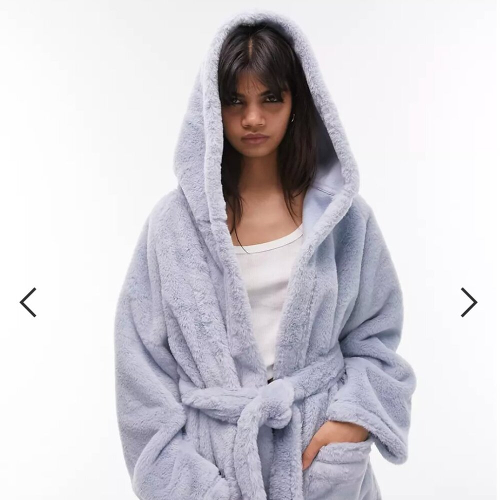 NWT Topshop premium faux fur robe in blue